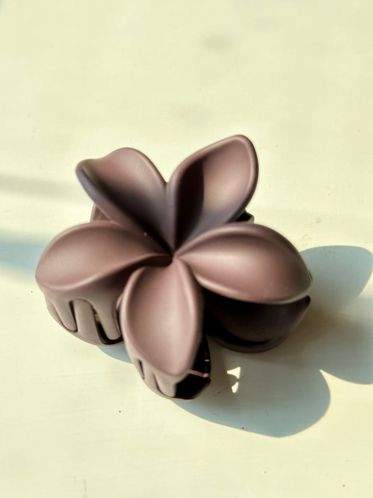 Medium Flower HairClaw
