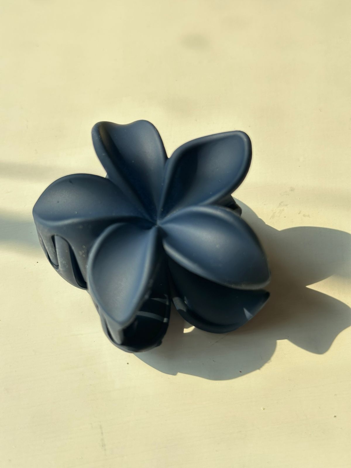 Medium Flower HairClaw