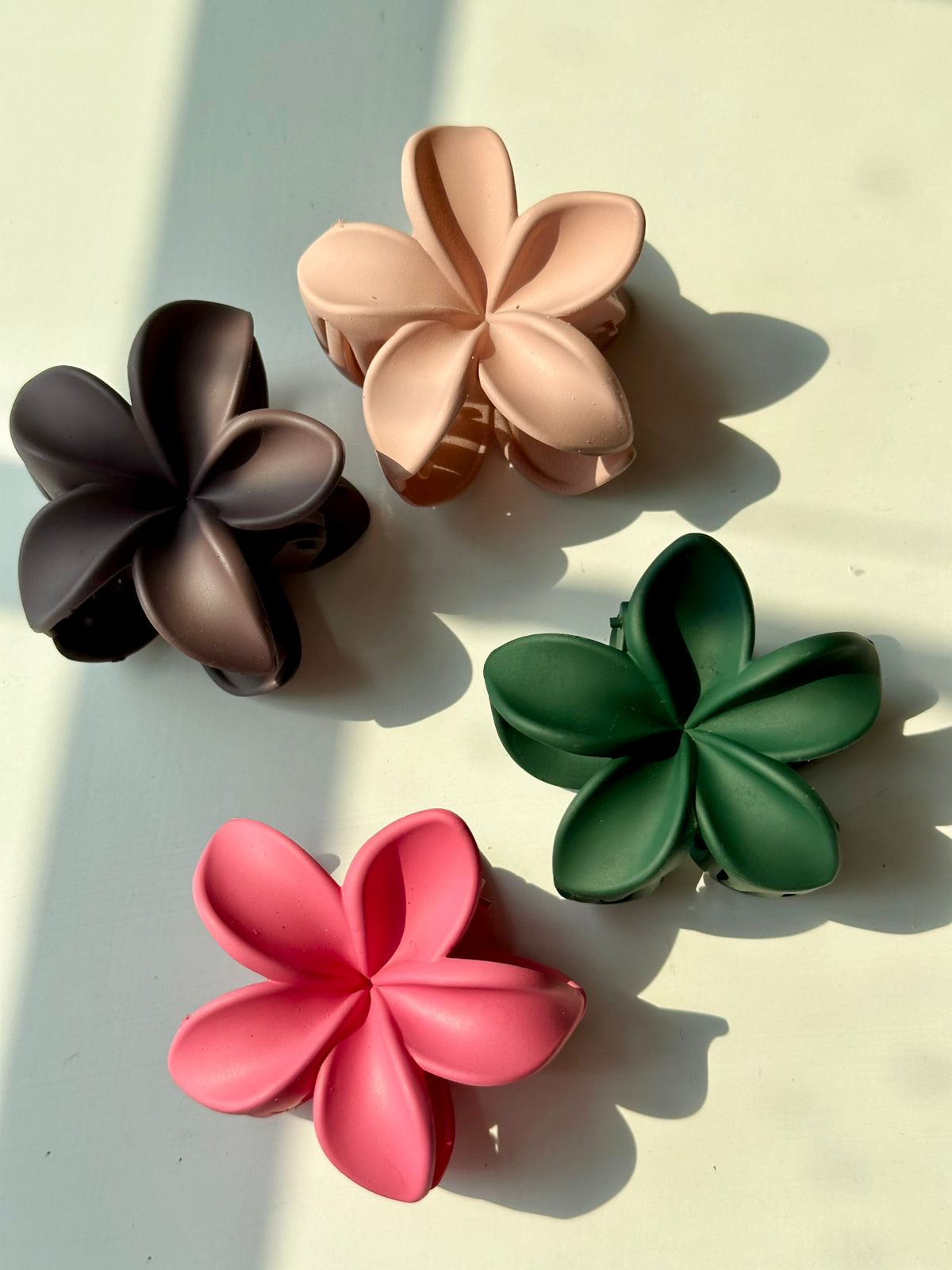 Medium Flower HairClaw