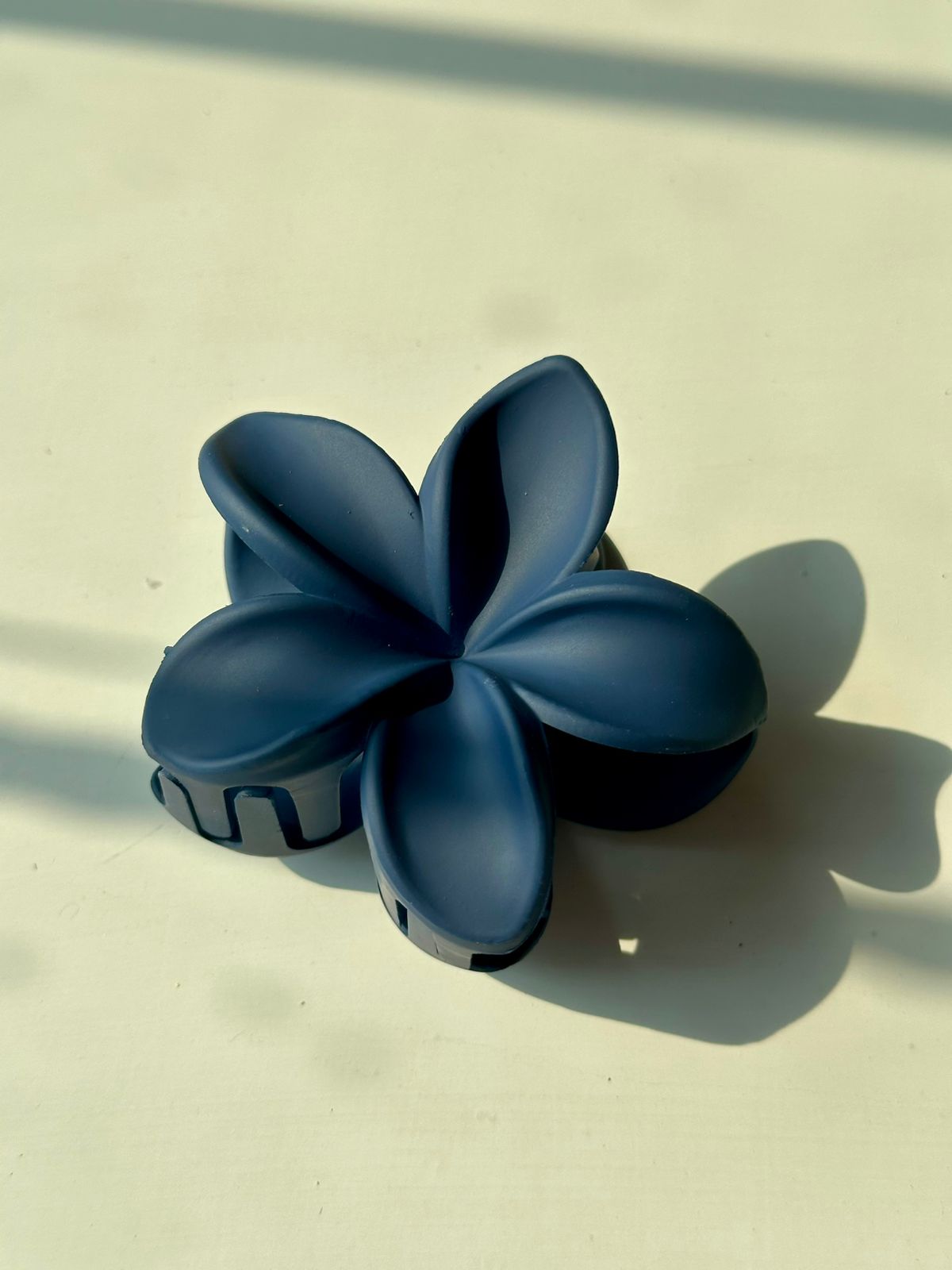 Large Flower HairClaw