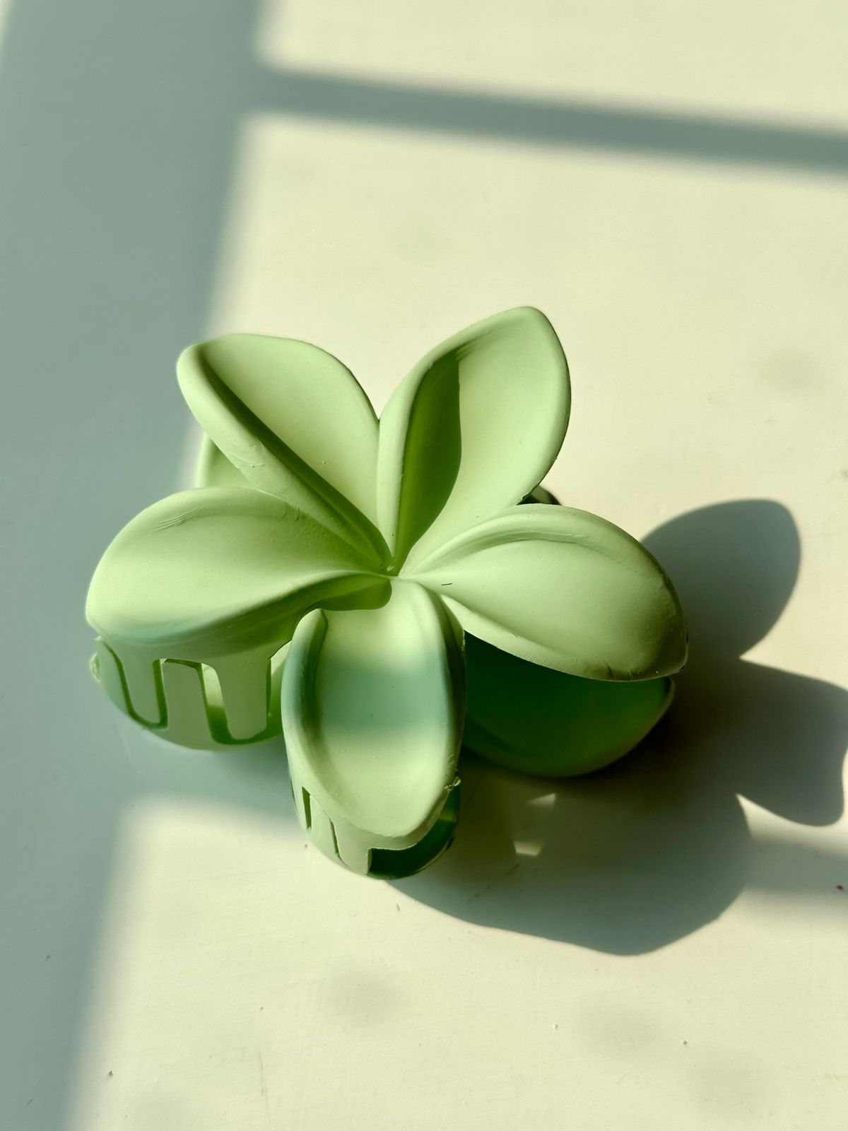 Large Flower HairClaw