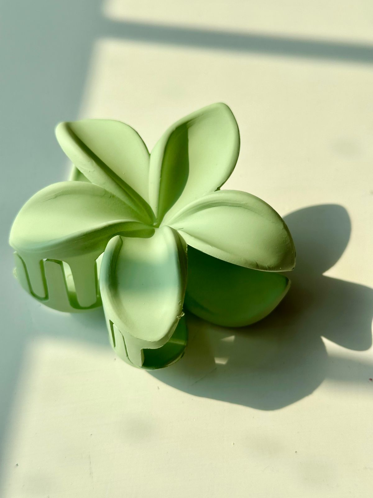 Large Flower HairClaw
